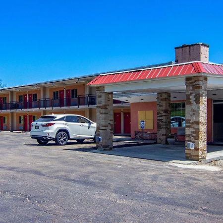 Econo Lodge Hotel ברדפורד מראה חיצוני תמונה