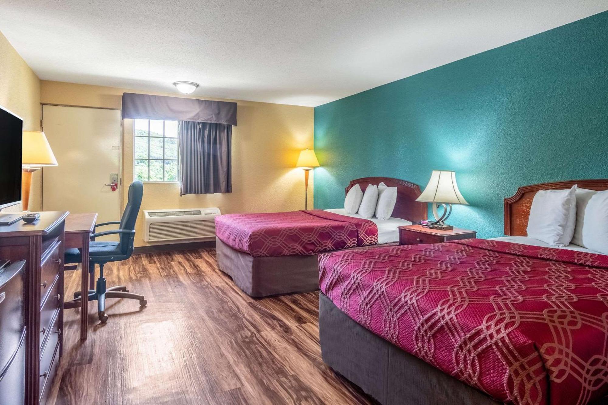 Econo Lodge Hotel ברדפורד מראה חיצוני תמונה